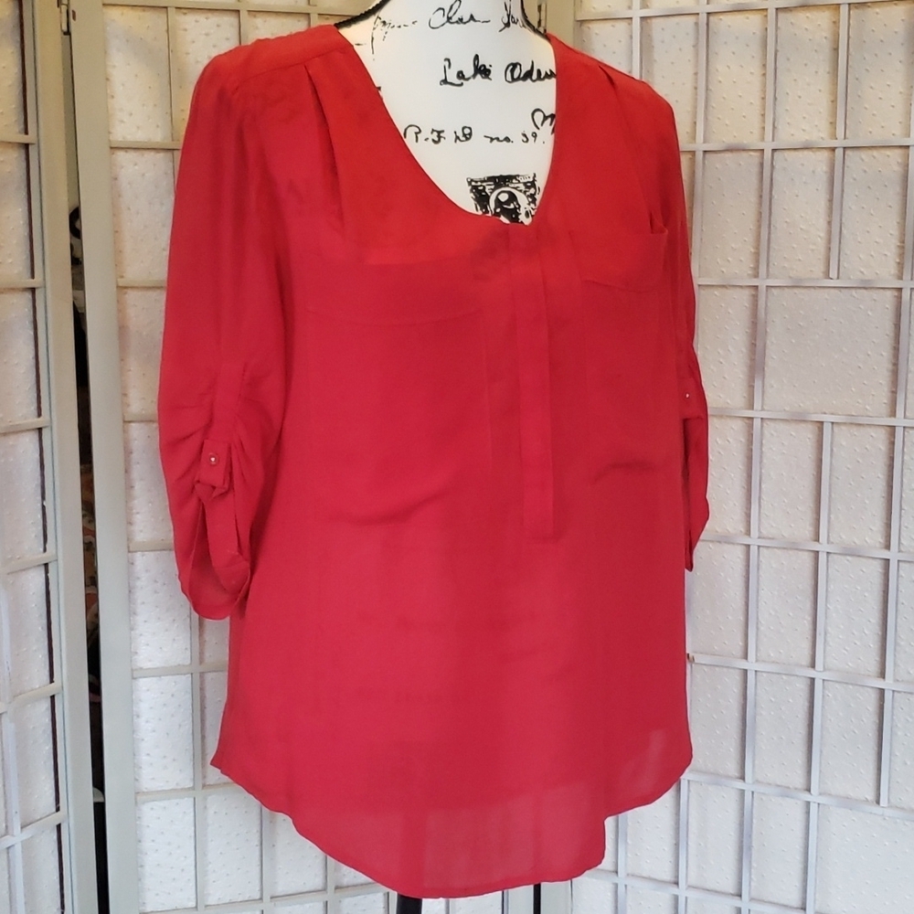 Maeve red rayon  roll up sleeves v-neck blouse women's size S